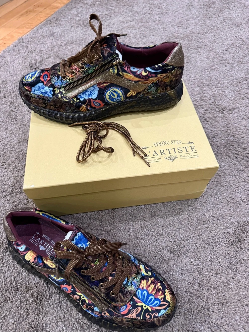 L’Artiste Shoes - Picture 2 of 4